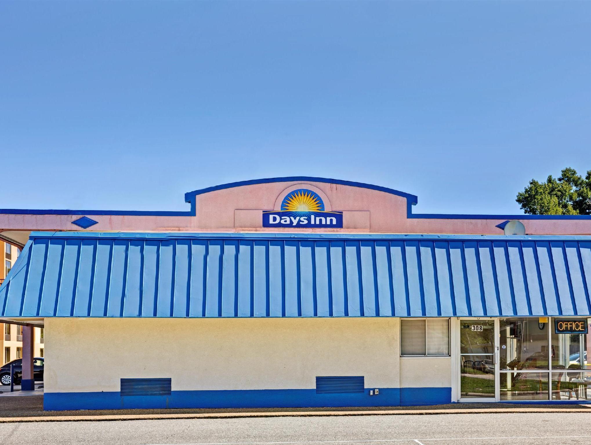 Days Inn By Wyndham אליזבת סיטי מראה חיצוני תמונה