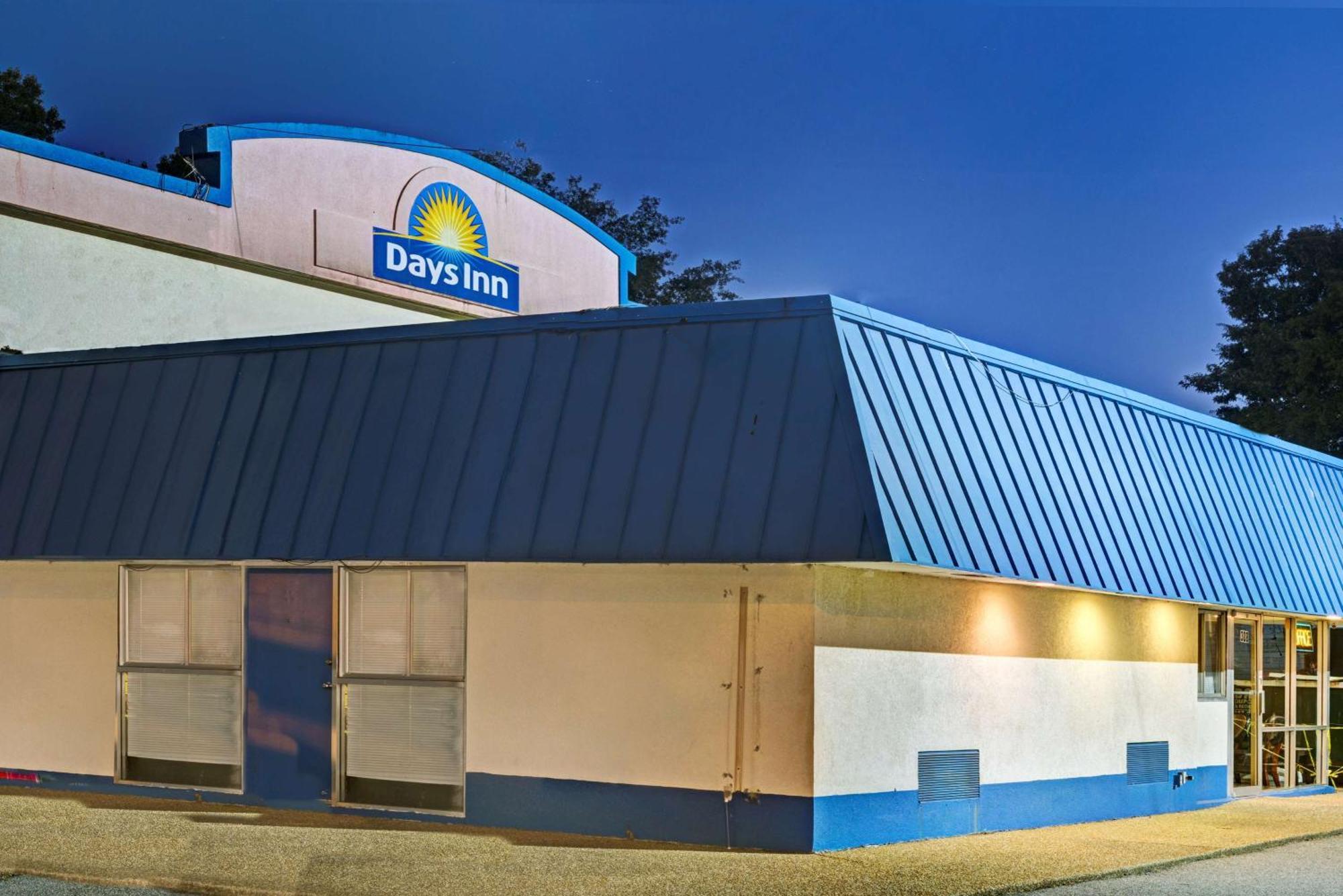 Days Inn By Wyndham אליזבת סיטי מראה חיצוני תמונה